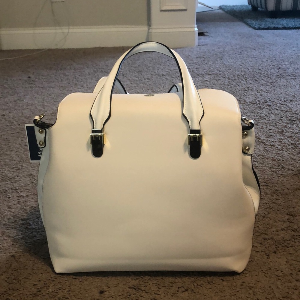 La Terre Fashion handbag